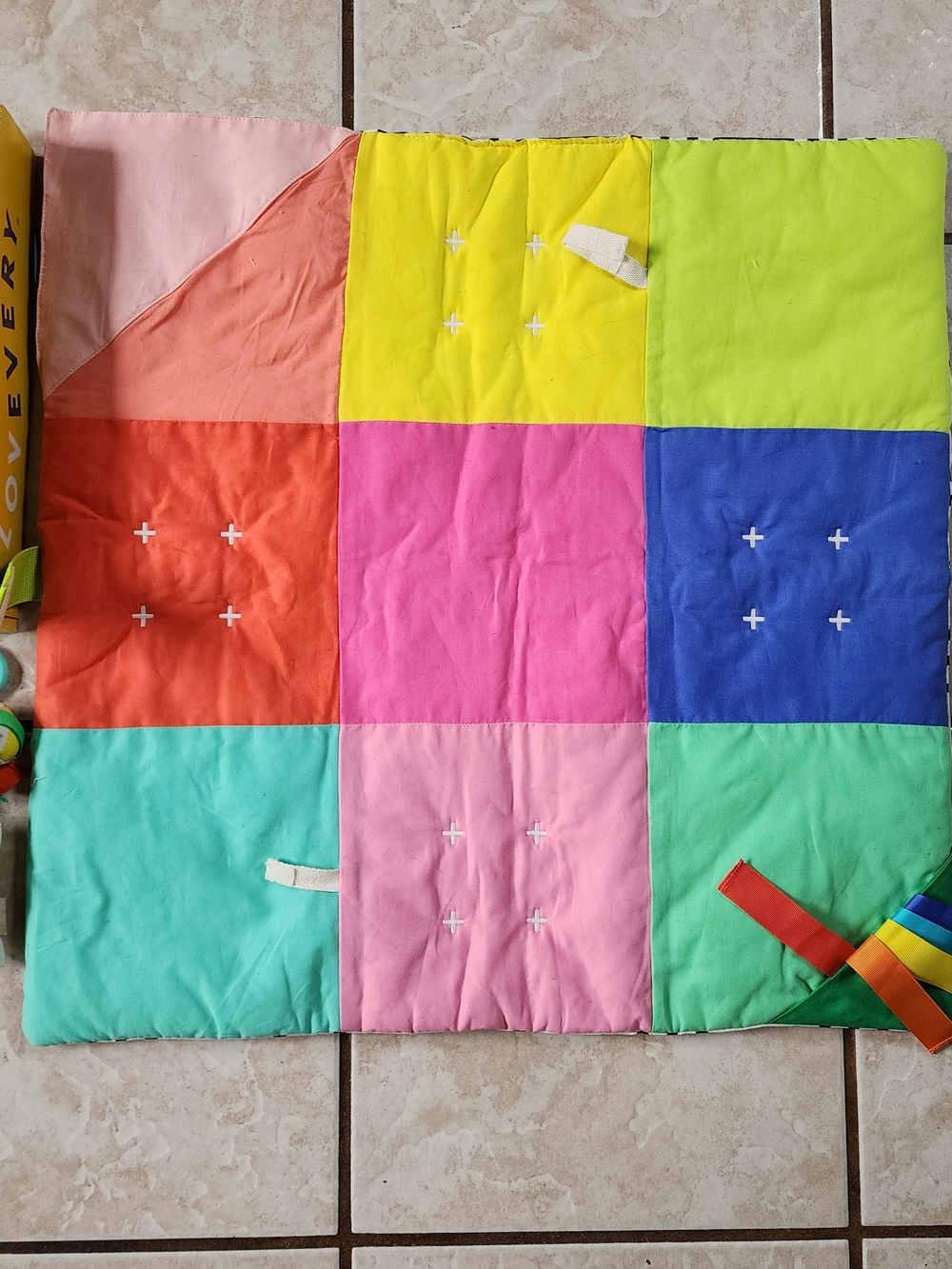 Lovevery Baby Sensory Mat Multi-Color - Picture 4 of 6